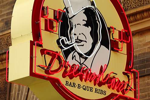 <p>
	 </p>
<p>
	Dreamland BBQ, located in The Alley Entertainment District of downtown Montgomery, fills the area with its southern smoky-sweet scentsâthe ribs are great; the banana pudding is a must.</p>
