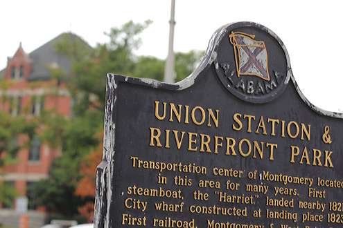 <p>
	A historical marker in Montgomery shows the city on the Alabama River was a transportation center.</p>
