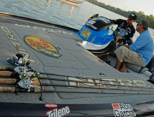<p>
	Rods lay strapped down on Ott DeFoeâs deck, as he chats with Mark Zona.</p>
