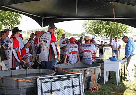 <p>
	The last thing on the agenda for the day was the JWC rules meeting. As you can see, Jon Stewart, B.A.S.S. Federation Nation Tournament Director, has their attention. The young anglers are having the experience of a lifetime. They donât want to make mistake.</p>
