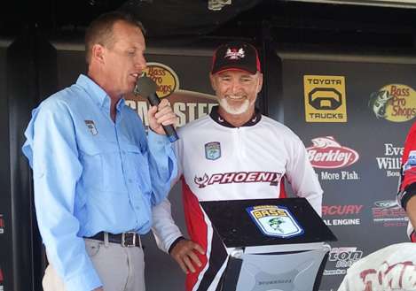 <p>
Valerie took this photo of me and tournament director Chris Bowes when I weighed in at the Bass Pro Shops Northern Open at Lake Erie last month. Val is my biggest booster.</p>