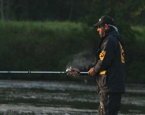 <p>
	Water sprays from his reel as Mike Iaconelli makes another cast.</p>
