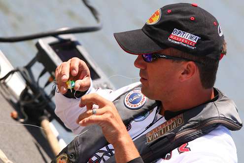 <p>
	 </p>
<p>
	Evers re-ties after getting hung in a rock pile. </p>
