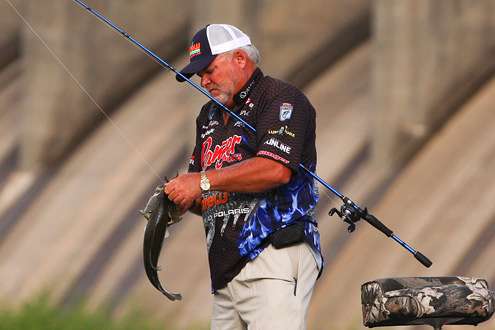 <p> 	With nearly a 10-pound lead, a limit of bass like this one may be all Biffle needs to secure the win. </p> 