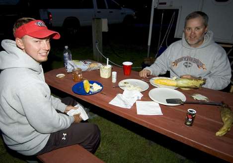 <p>
	Drew Sanford (left), who fished the Bassmaster College Classic last year, and Keith Allen are camping neighbors at Oneida Shores. Theyâre both fishing the Open.</p>
