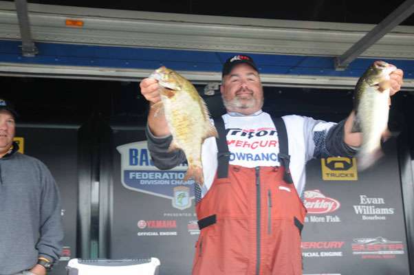 <p>
	Connecticutâs Tom Reynolds with a mixed bag of largemouth and smallmouth.</p>
