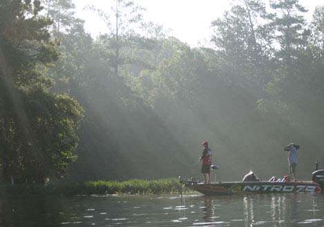 <p>
	 </p>
<p>
	 âOkeechobee is one of the storied lakes in the history of bass fishing, but none of KVDâs 20 BASS wins come from the big Florida bowl. His resume will be seen as suspect by some if he canât add a win here before he retires. He finished 35<sup>th</sup> here in 1991, and 53<sup>rd</sup> in 2003, earning $1,550 and $2,100, respectively. KVD can afford to light his fireplace with paltry checks like that. Itâll take six figures to capture his interest, and believe me, when he gets mad, thatâs when he really gets interested.â</p>
