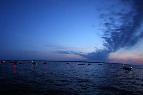 <p>
	Skies were mostly clear for the Day Two launch on Oneida Lake.</p>
