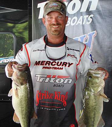 <p>
	<strong>SCOTT MANSFIELD, KENTUCKY DIVISION</strong></p>
<p>
	Mansfield topped the field on Kentucky Lake, Aug. 27-28, with a huge second day. The McKenzie, Tenn., angler had a 6.13-pound kicker in his 26.11-pound bag to total 35.23 and walk away with $3,028 and a bonus from Triton Boats.</p>
