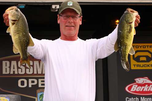 <p>
	Michael Rinaldi, co-angler (4th, 24-11)</p>
