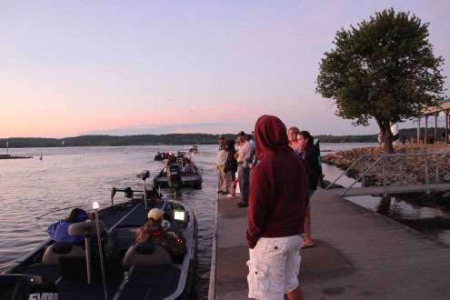 <p>
	<strong>Midwest Super Regional </strong></p>
<p>
	<strong>May 18-19 -- Mississippi River, La Crosse, Wis.</strong></p>
<p>
	New to the tour this year is the addition of the Midwest Super Regional. We are headed to Wisconsin. âLa Crosse, Wis., is one of the largest cities on the upper Mississippi River, and we are proud to host the Mercury College B.A.S.S. series next May. Our vibrant community is home to three institutions of higher learning, which fits well with this event. Additionally, the upper Mississippi River is one of the best fisheries in the country. Iâm sure everyone will enjoy the opportunity to experience our region,â said Dave Clements, executive director of the La Crosse Area Convention & Visitors Bureau.</p>
