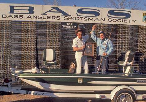 <p>
	 </p>
<p>
	<em>Bull Shoals Lake, Ark. April 19-22</em></p>
<p>
	On oxygen full-time, 74-year-old Dee Thomas, who brought flippinâ into the vernacular, wonât be able to defend his 1975 title on Bull Shoals. His protÃ©gÃ©e, Gary Klein, who won on the Arkansas impound in 1988, has a chance, but the experts have other things in mind. Who will win?<em>The pundits say â¦ </em></p>
