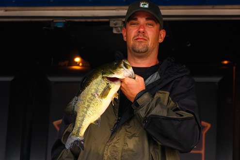 <p>
	Keith Montgomery, co-angler (72nd, 8-14)</p>
