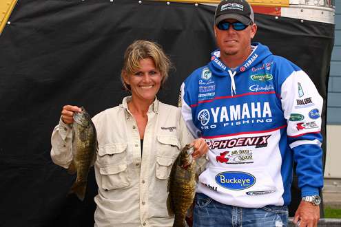 <p>
	Kim Urban, co-angler (77th, 8-6) with pro Russ Lane</p>
