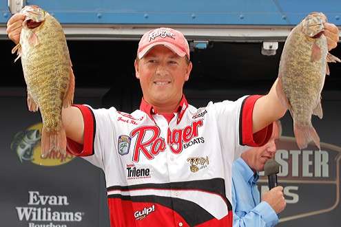 <p> 	 </p> <p> 	The bait change paid off and Rhode came back with a 22-pound, 11-ounce bag Saturday, the biggest of the day, and he finished second overall, less than 2 pounds behind the winner. </p> 