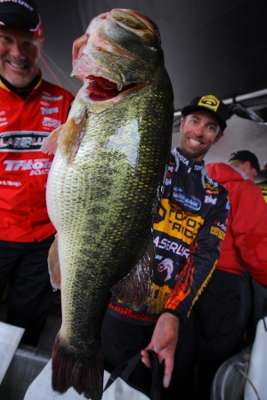 <p>
	<strong>2. Michael Iaconelli 12-13</strong></p>
<p>
	He may have a big reputation as a finesse fisherman, but Mike Iaconelli likes lunkers as this 12-13 from Lake Amistad, Texas, in 2009 shows. It hit a 3/4-ounce Berkley Ike's Finesse Jig and ranks as the second biggest bass ever taken during the Elite era.</p>
