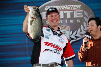 <p>
	<strong>4.Scott Campbell 12-7</strong></p>
<p>
	For a guy who didn't fish the Elites very long (just three years), Scott Campbell certainly made his mark when it came to big bass. Not only does he hold the fourth spot with this 12-7 from Lake Amistad in 2007, but he has the top position, too. Six of the top 10 lunkers were caught in March, like this one. The others were taken in April.</p>
