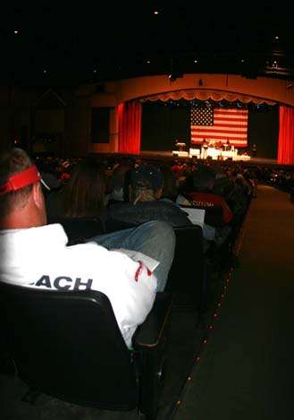 <p>
	Pro- and co- anglers pack the house in a dark Welk Theater as they're briefed for the tournament on Missouri's Table Rock Lake.</p>
