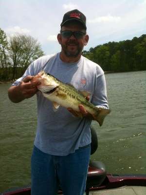 <p>
	âIâm thankful for my dad, who taught the passion of bass fishing and how to be a hard worker and a great man!â said B.A.S.S. Facebook fan AJ.</p>
