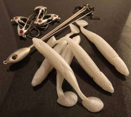 <p>
	<strong>#2 - Castable umbrella rigs</strong></p>
<p>
	They made a big splash late in 2011, but it remains to be seen just how effective and pervasive castable umbrella rigs â like the Alabama Rig â can be in the world of bass fishing. Will they primarily be used to target suspended fish over deep water, or are these unwieldy harnesses more versatile than that? A full year in the hands of bass anglers should answer that question.</p>
