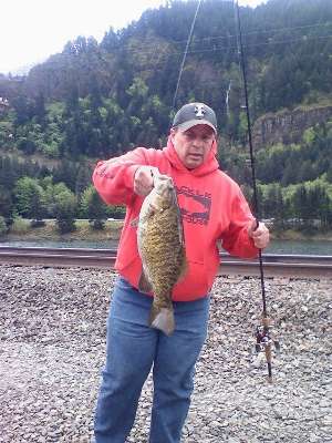 <p>
	Harold Rudolph Pettymoore caught and released this bronzeback in the Columbia River Gorge near Hood River, Ore.</p>
