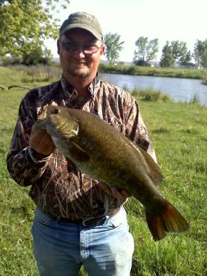 <p>
	A white Zoom Fluke proved successful for Shawn Hyde, when he pulled out this 5.7-pounder on it!</p>
