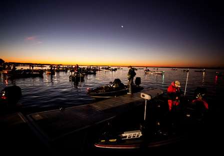 <p>
	Anglers begin filling the waters near Wooton Park in Tavares, Fla.</p>
