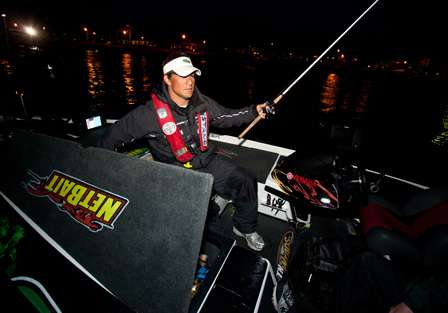 <p>
	Keith Poche preps his gear for the final day of the Bass Pro Shops Southern Open #1. </p>
