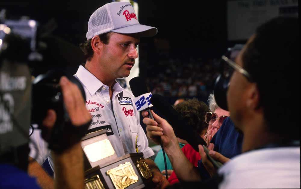 <p>
	George Cochran won the second Ohio River Classic in 1987, edging out his competition over three brutally tough fishing days. The average angler brought less than two pounds of bass to the scales each day, and Cochran totalled 15-5 over three days for the win.</p>
