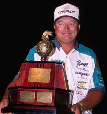 <p>
	Denny Brauer kicked off a flippin' tube craze when he won the 1998 Classic on North Carolina's High Rock Lake. It was Brauer's 16th Classic, and he finally broke through after several close calls. He'd back it up with a runner-up finish the following year.</p>
