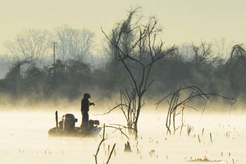 <p>
	Fog surrounded anglers early on in McDade.</p>
