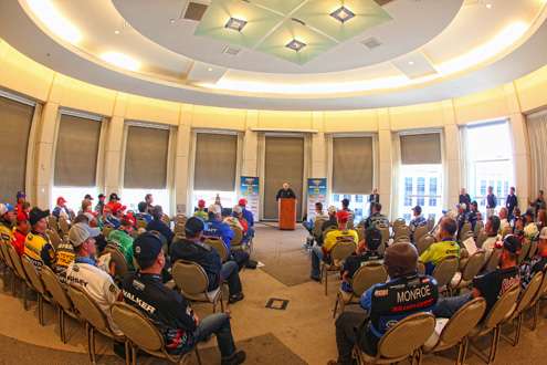 <p>
	Don Logan welcomes the 49 anglers to the 2012 Bassmaster Classic.</p>
