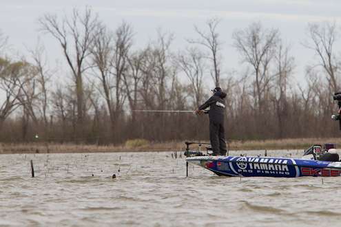 <p>
	Palaniuk gives a spinnerbait a try.</p>
