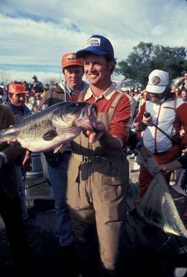 <p>
	<strong>Heaviest winning catch</strong></p>
<p>
	Under the rules of the 2012 Classic, anglers can only bring five bass to the scales. That wasn't always true. At the first Classic, the limit was 10 bass, and at different times the limit has been eight, seven, six and five. In 1984, when the daily limit was seven bass, Rick Clunn (pictured here in 1977) lapped the Classic field with a three day catch weighing 75-9, still the record for the championship.</p>
