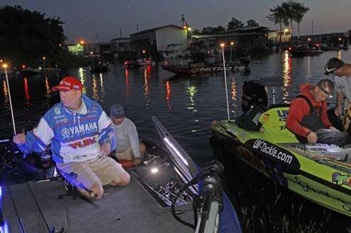 <p>
	Alton Jones and Brent Chapman prepare their tackle for the start of Day Two.</p>
