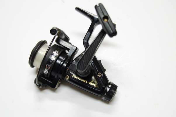 <p>
	<strong>Lewâs Spinning Reel by Browning</strong></p>
<p>
	Lewâs Speed Spin models earned the brand a prominent place in the spinning reel category that it maintains today. The Browning label on this Speed Spin references the period of time when the Lewâs brand operated under a license to the well-known Browning family of products. For a while, the co-branded Lewâs rods and reels existed first under the Browning corporate umbrella, and then later under Zebco brands.</p>
