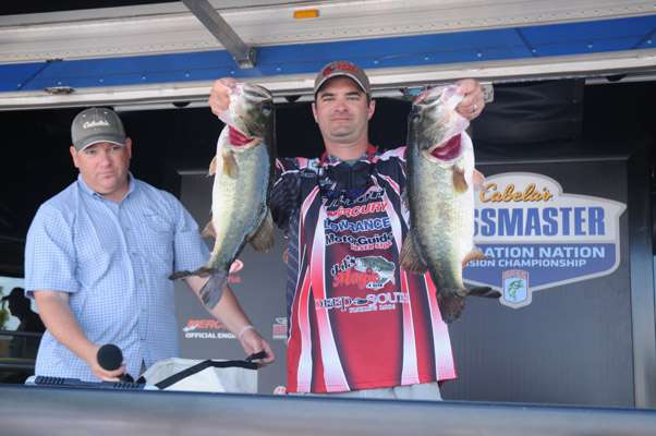 <p>
	Jeremy Pridgen caught a 23-9 limit today to move into first place on the Georgia team. </p>
