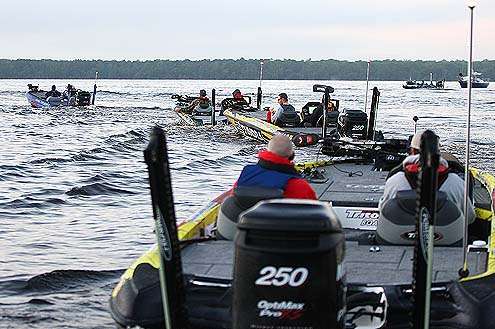 <p>
	Led by Denny Brauer, the first event of the 2012 Elite Series gets underway.</p>
