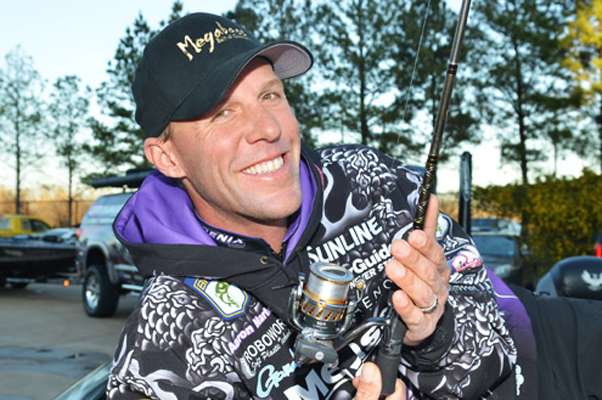 <p>
	Aaron Martens (12th) was one of few anglers who used spinning gear in this event. He used Megabass rods and reels.</p>
