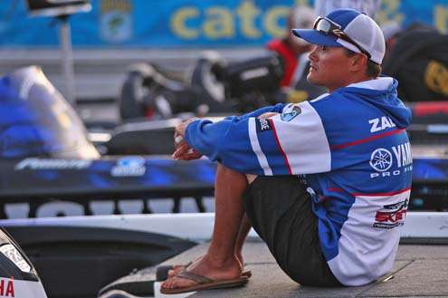<p>
	Chris Zaldain rests on the front of his boat waiting for the take-off.</p>
