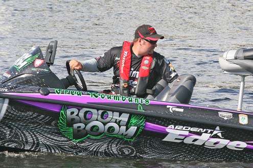 <p>
	Fred Roumbanis looks back to make sure his bilge pumps are working as he idles away from the weigh-in.</p>
