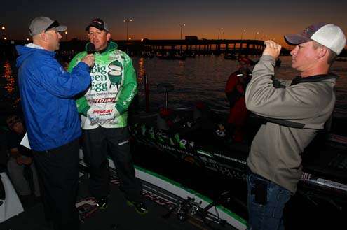 <p>
	 </p>
<p>
	Dave Mercer interviews Day One leader J Todd Tucker for BASSCam prior to the take-off Friday.</p>
