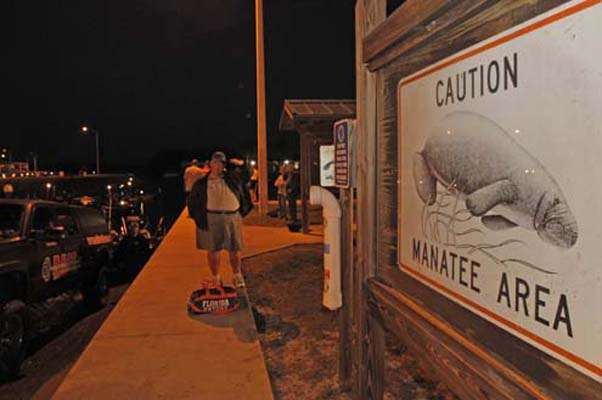 <p>
	A caution sign reminds anglers that they are in a manatee area.</p>
