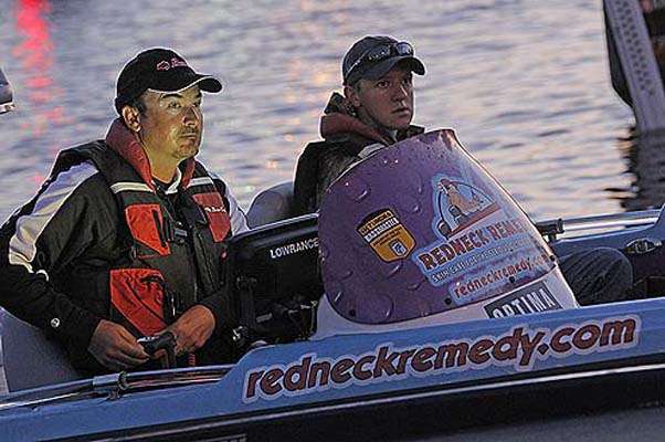 <p>
	Elite Series pro Billy McCaghren launches his boat Thursday morning on Lake Okeechobee.</p>
