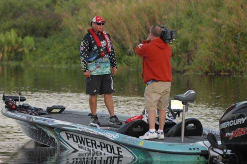 <p>
	 </p>
<p>
	Chris Lane is interviewed before the start of the day.</p>
