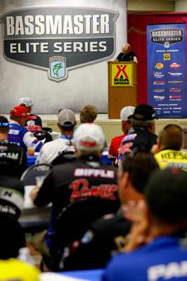 <p>
	B.A.S.S. Tournament Director Trip Weldon conducted the anglers briefing.</p>
