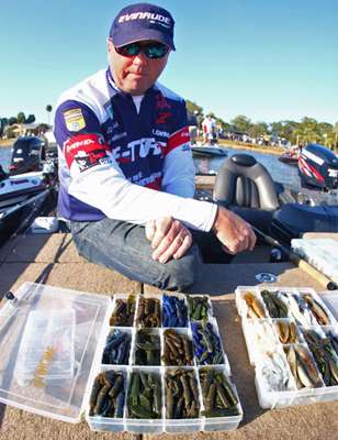 <p>
	Whether casting a worm or flipping soft plastics, Walker keeps his color selection basic. âFor the most part, I like to use a darker profile, like junebug or Okeechobee craw and that probably has something to do with the tannic water color.â</p>

