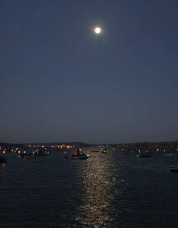 <p>
	The full moon shines light on the anglers as they prepare for Day two launch of the Carhartt Bassmaster College Series South Super Regional.</p>
