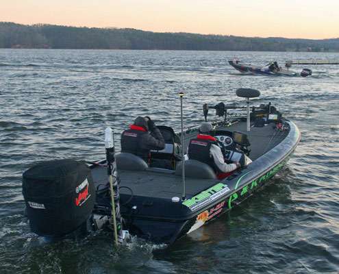 <p>
	Anglers idle through the boat check and await their turn to blast off on Lake Guntersville.</p>
