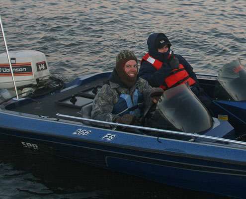 <p>
	Following livewell inspection and boat check, the anglers are excited to start the day.</p>
